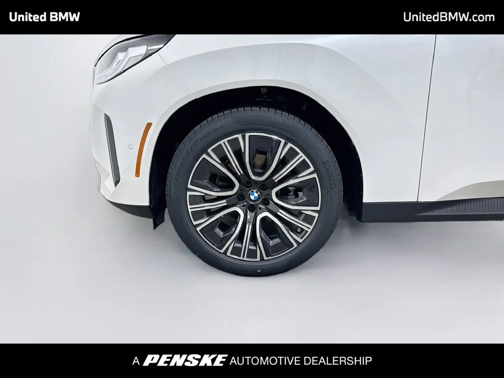 New 2026 Mineral White Metallic BMW 30 xDrive image 9