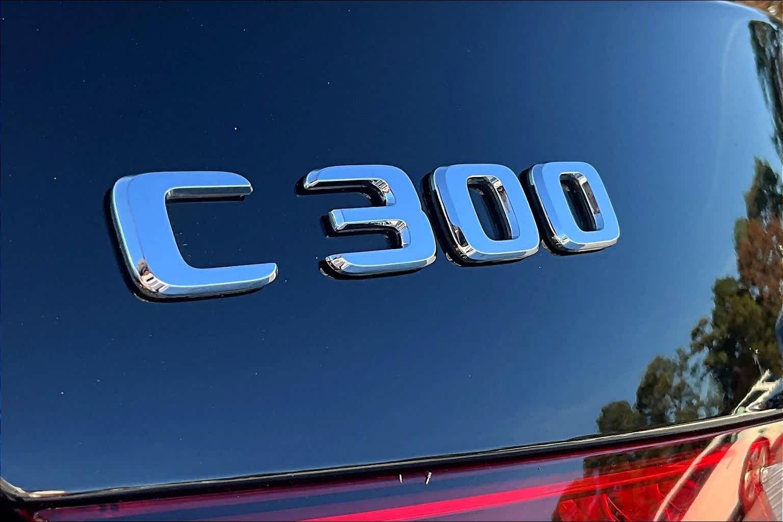 Used 2022 Obsidian Black Metallic Mercedes-Benz C 300 image 30