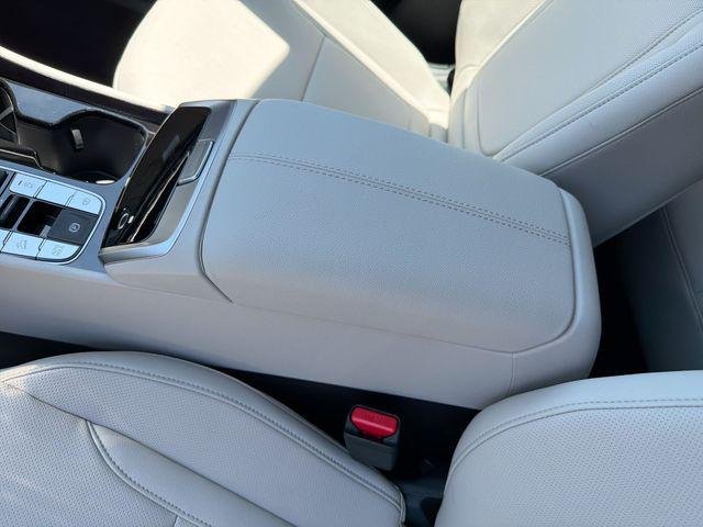 New 2026 White Hyundai SEL Plus AWD image 23