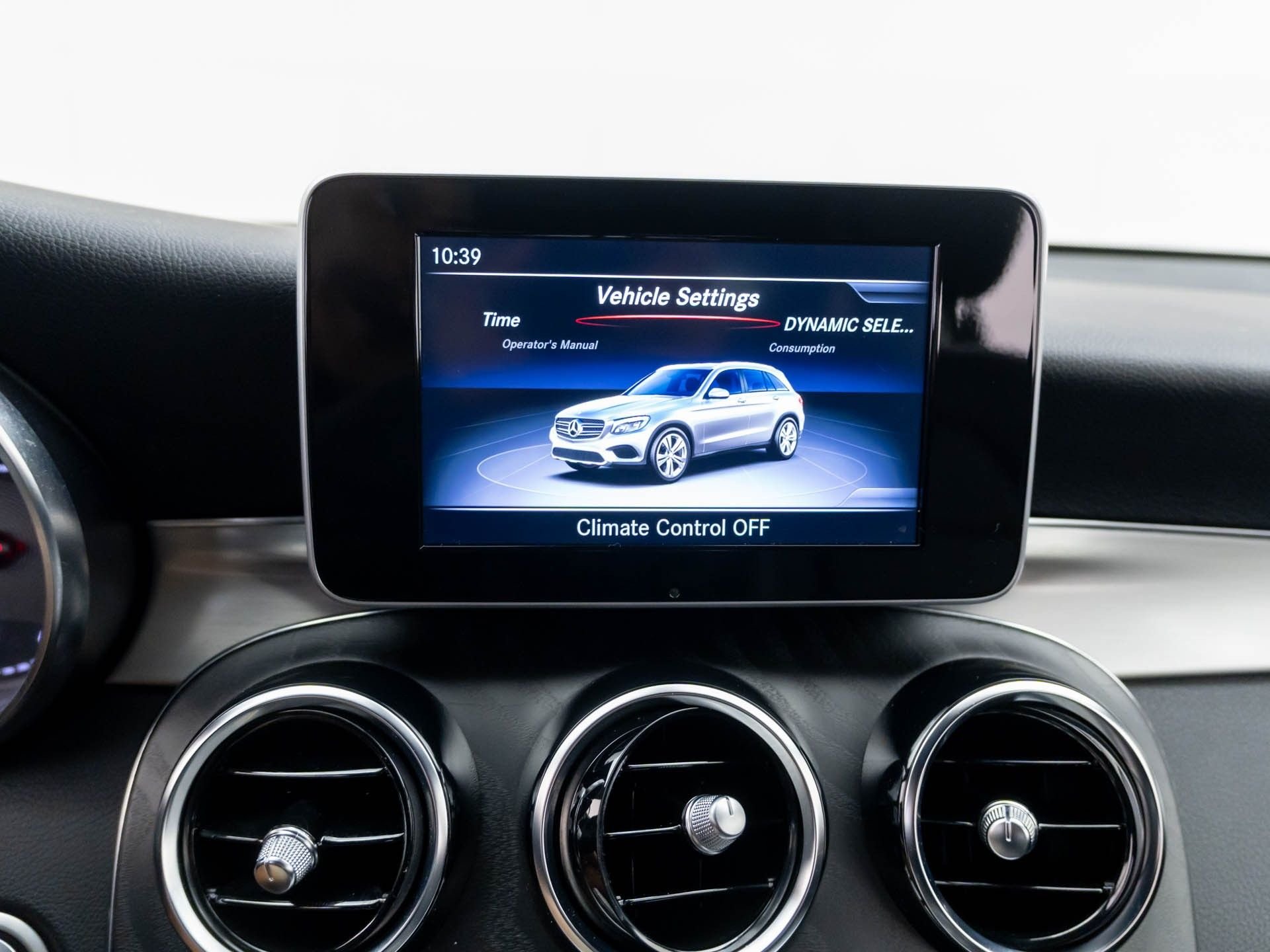 Used 2019  Mercedes-Benz GLC 300 image 24