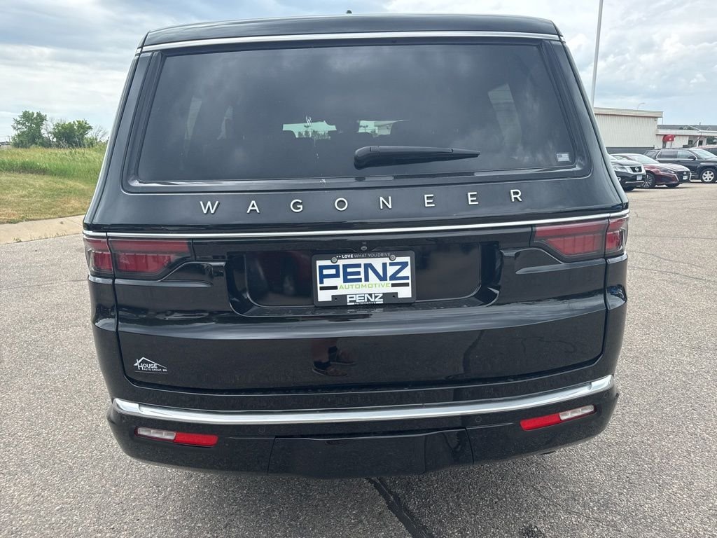 Used 2024 Black Jeep Base image 6