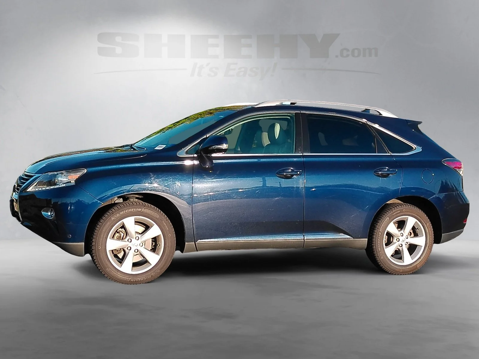 Used 2015 Blue Lexus 350 image 17