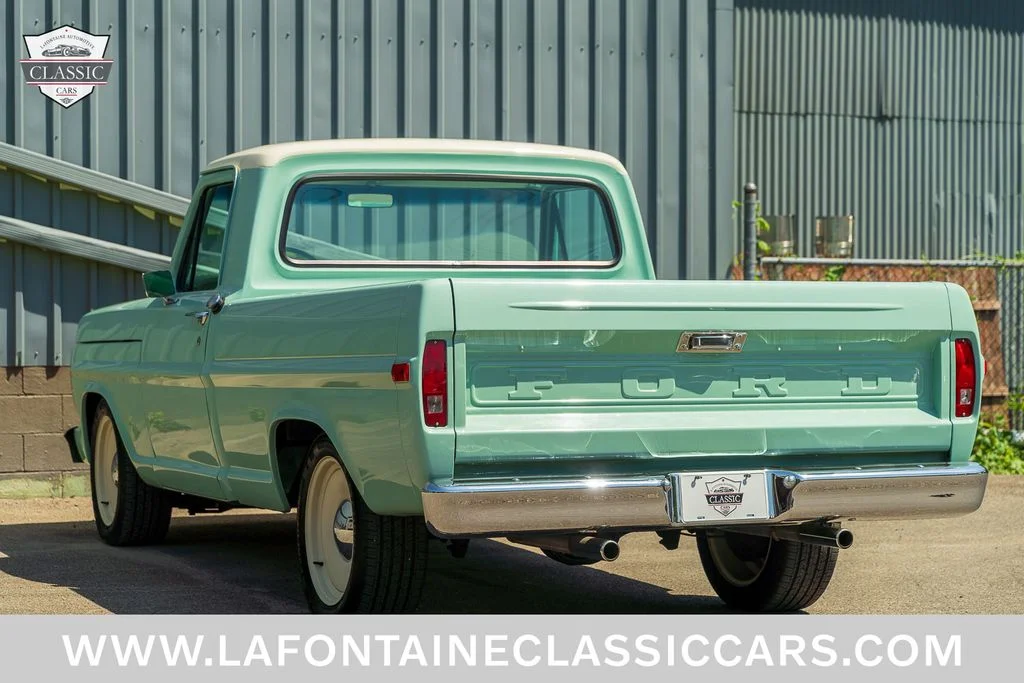 Used 1970  Ford  image 10