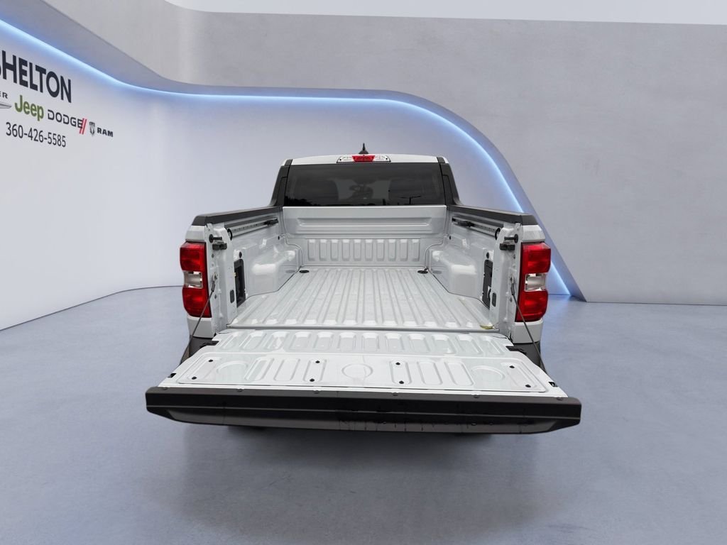 New 2025 White Ford XLT image 19