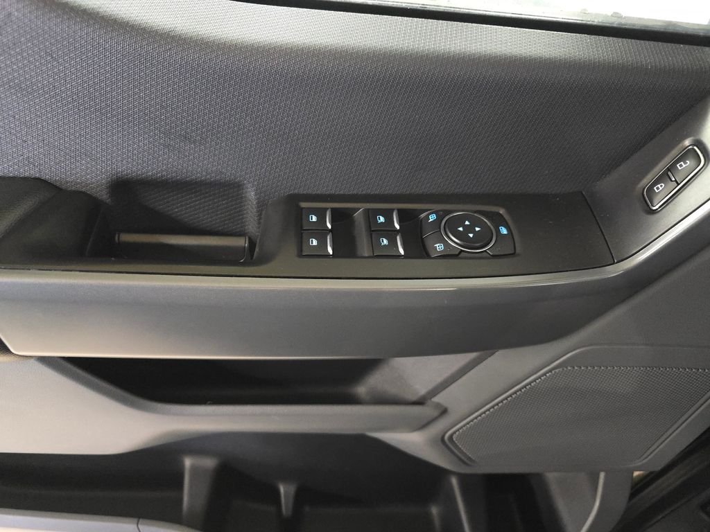 Used 2023 Gray Ford XLT image 27