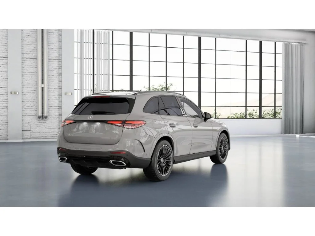 New 2027 White Mercedes-Benz GLC 300 image 22