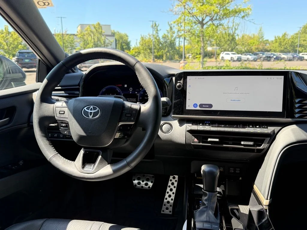 Used 2025  Toyota XSE image 27