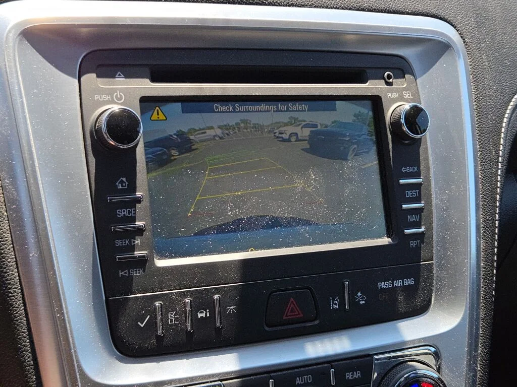 Used 2015 White GMC SLT-1 image 30