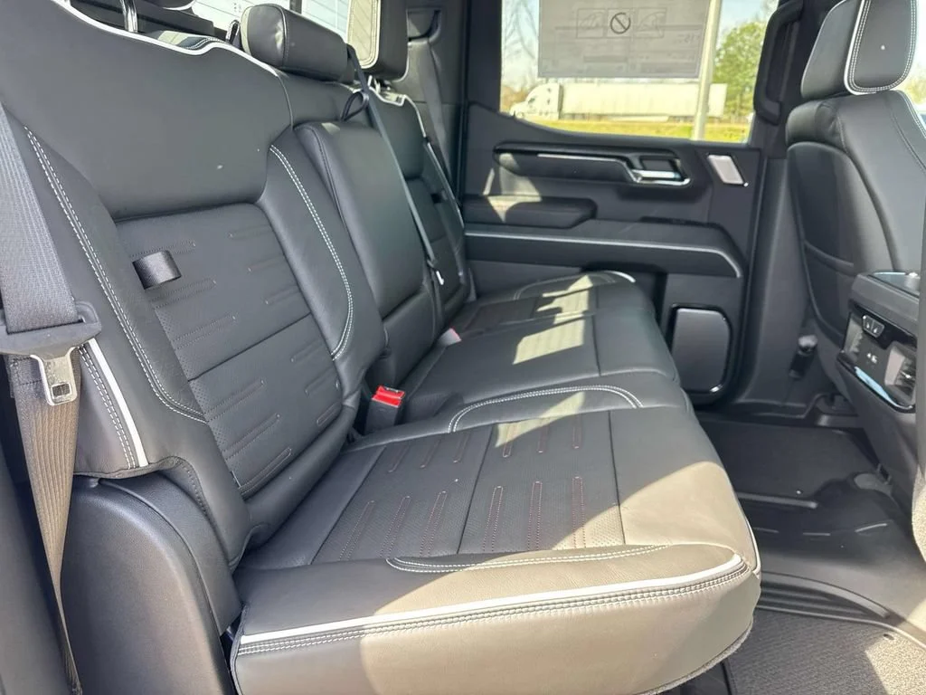 2026 GMC Sierra 1500 AT4X - Photo 24