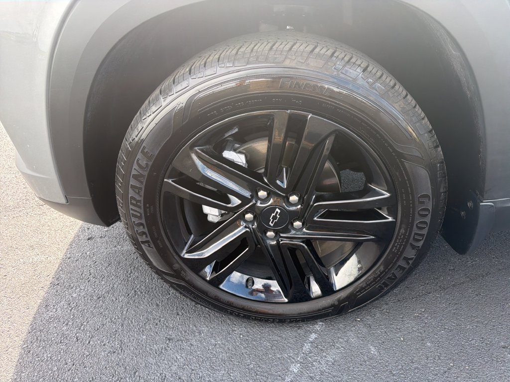 Used 2024 Gray Chevrolet ACTIV image 2