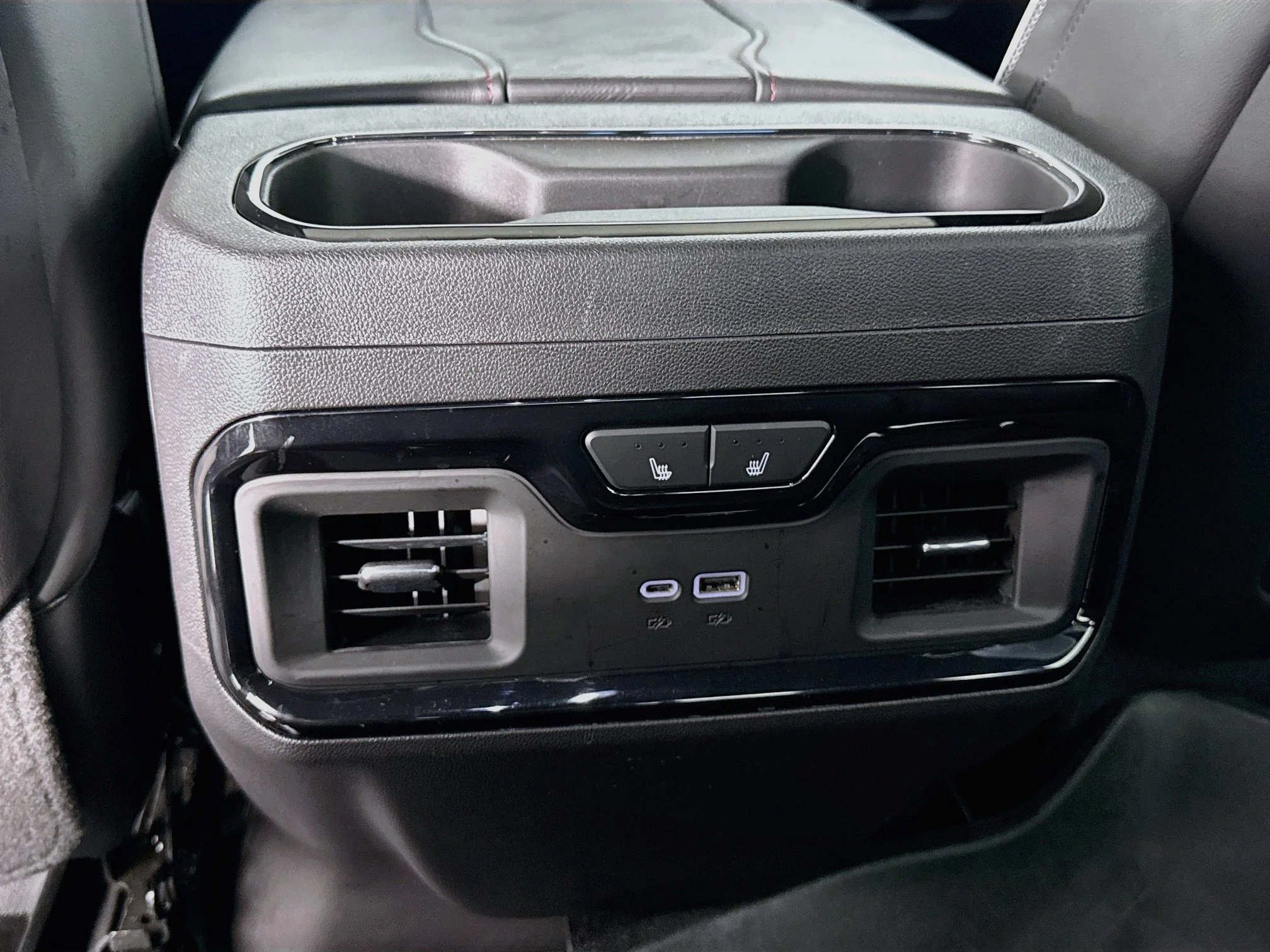 Used 2024 Onyx Black GMC AT4X image 28