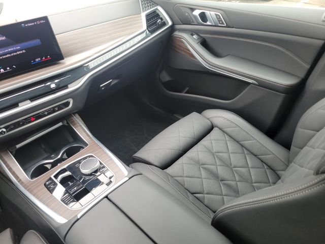 Certified Used 2024 White BMW xDrive40i image 15