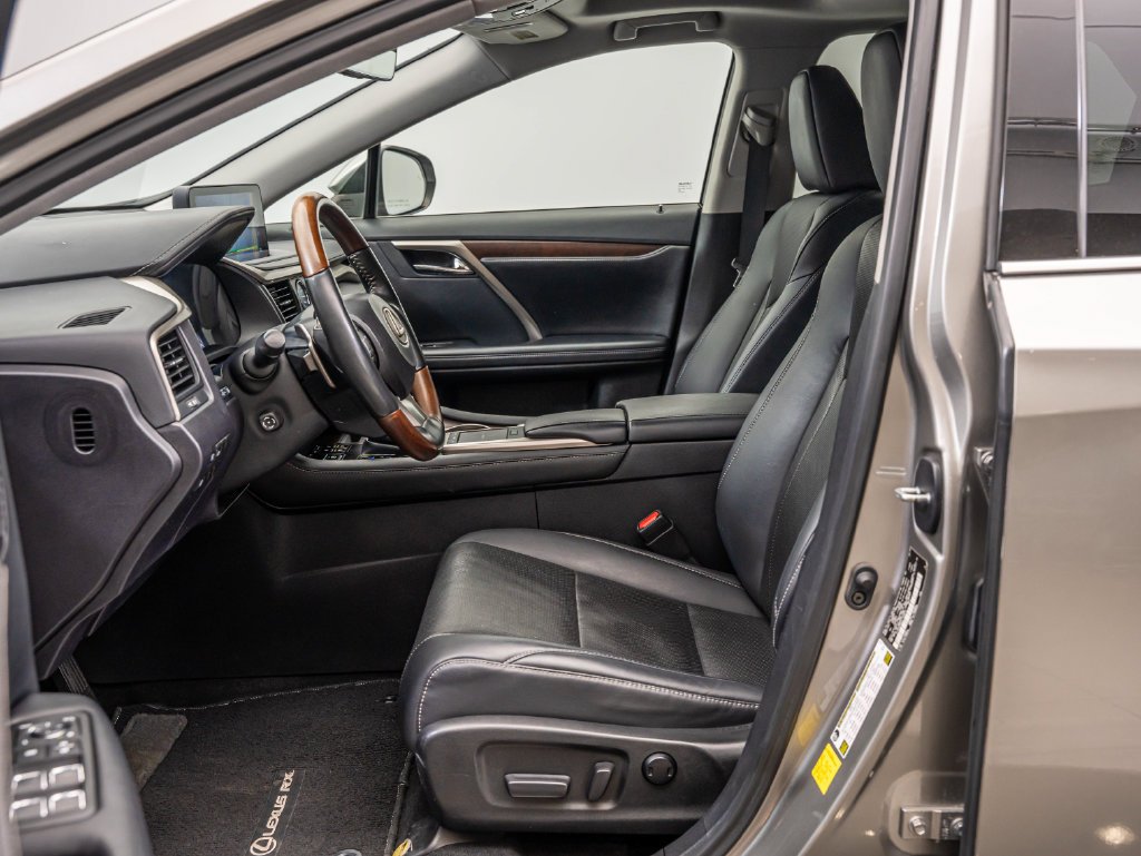 Used 2020 Atomic Silver Lexus 350 image 23
