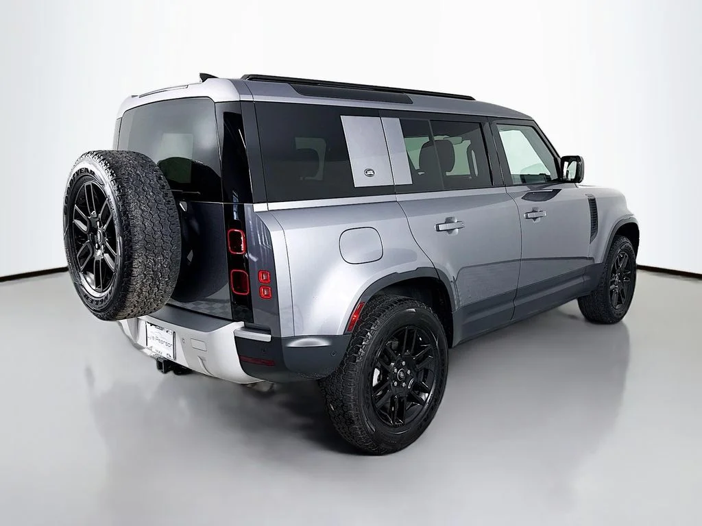 Certified Used 2024 Eiger Gray Metallic Land Rover S image 9