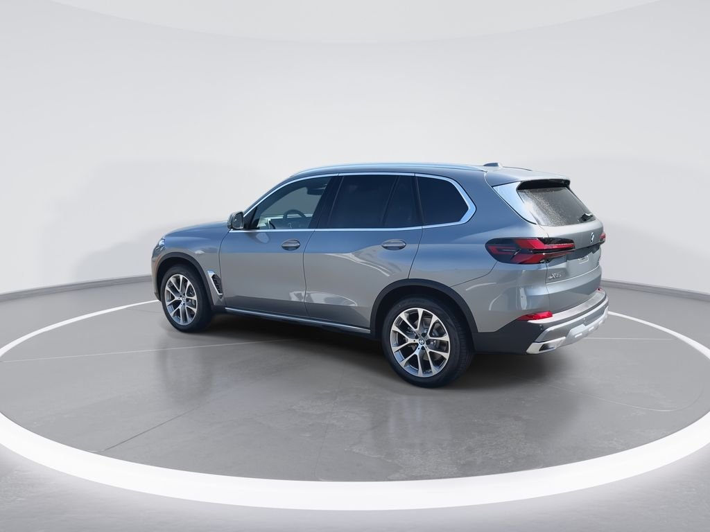 New 2026 Gray BMW xDrive40i image 6