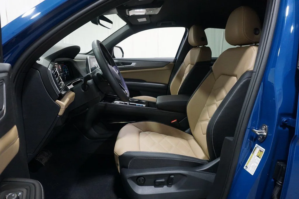 2025 Volkswagen Atlas Cross Sport SE w/Tech - Photo 12