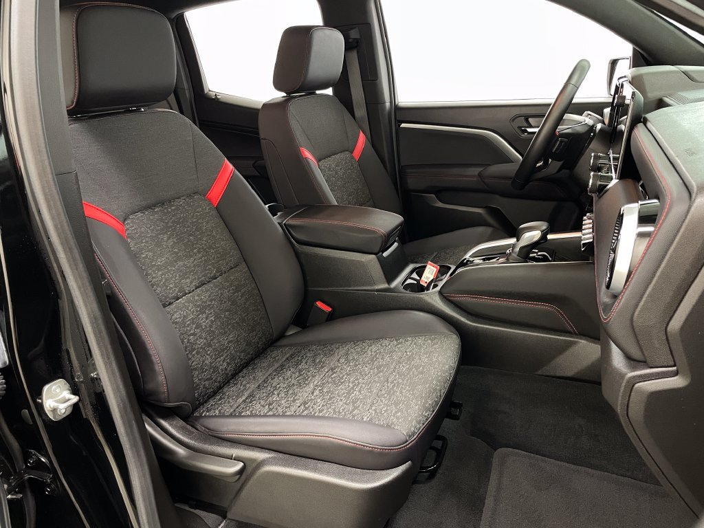 2024 Chevrolet Colorado Z71 - Photo 39