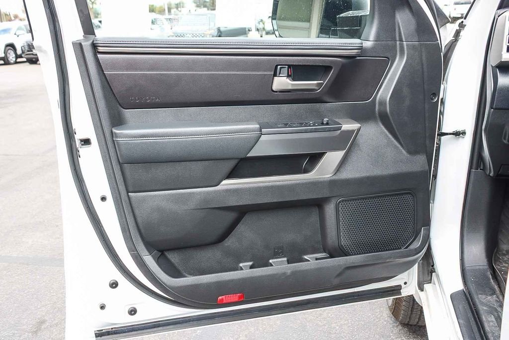 2025 Toyota Tundra SR5 - Photo 22