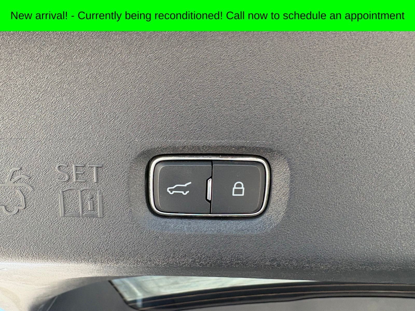 Used 2025 Black Metallic Ford Active image 7