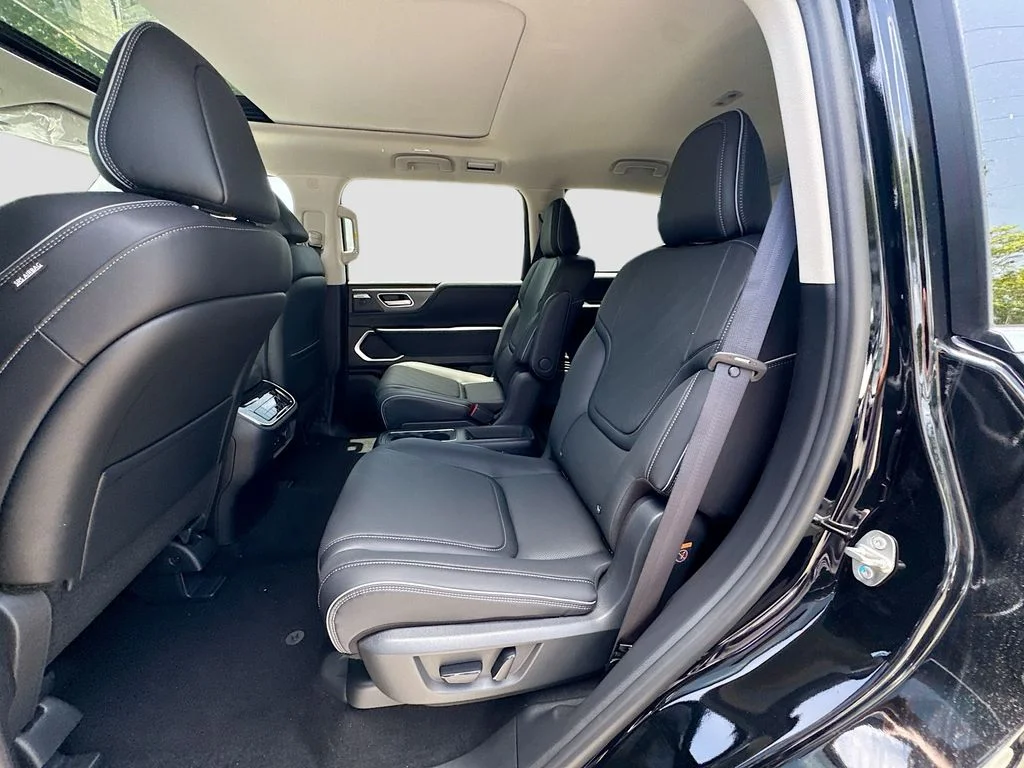 New 2027 BLACK OBSIDIAN INFINITI Luxe 4WD image 26