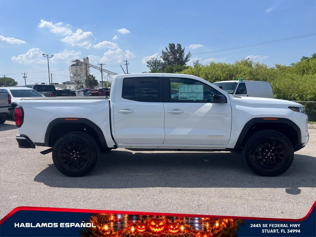 New 2026 Summit White GMC Elevation image 8
