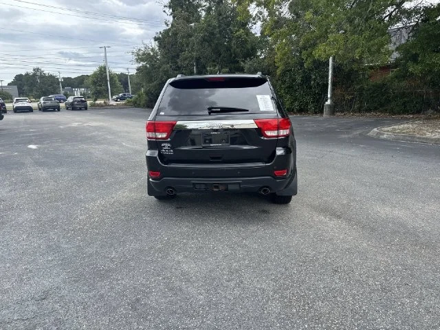Used 2012 Black Jeep Laredo image 6