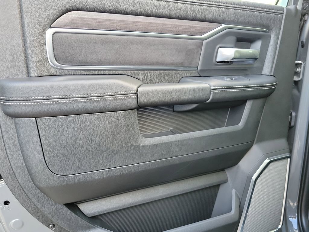 New 2026 Ceramic Gray Clear-Coat Exterior Paint RAM Laramie image 20