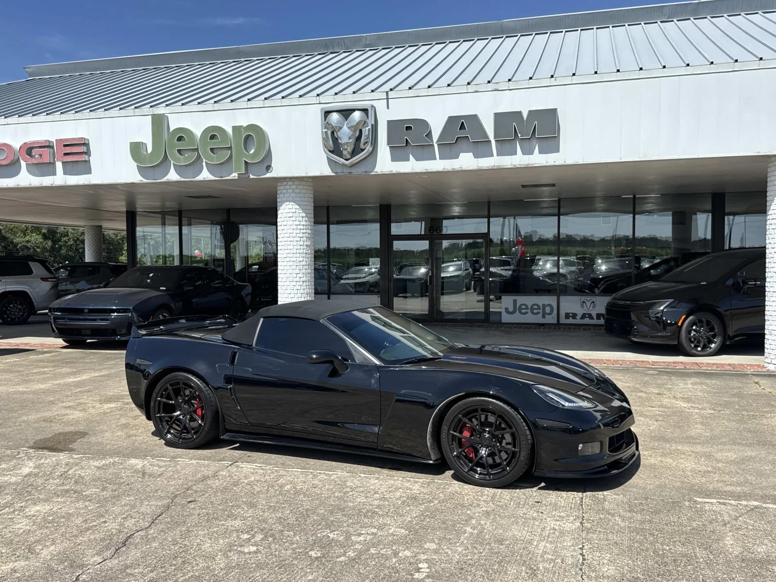 Used 2013 BLACK Chevrolet 427 1SA image 1