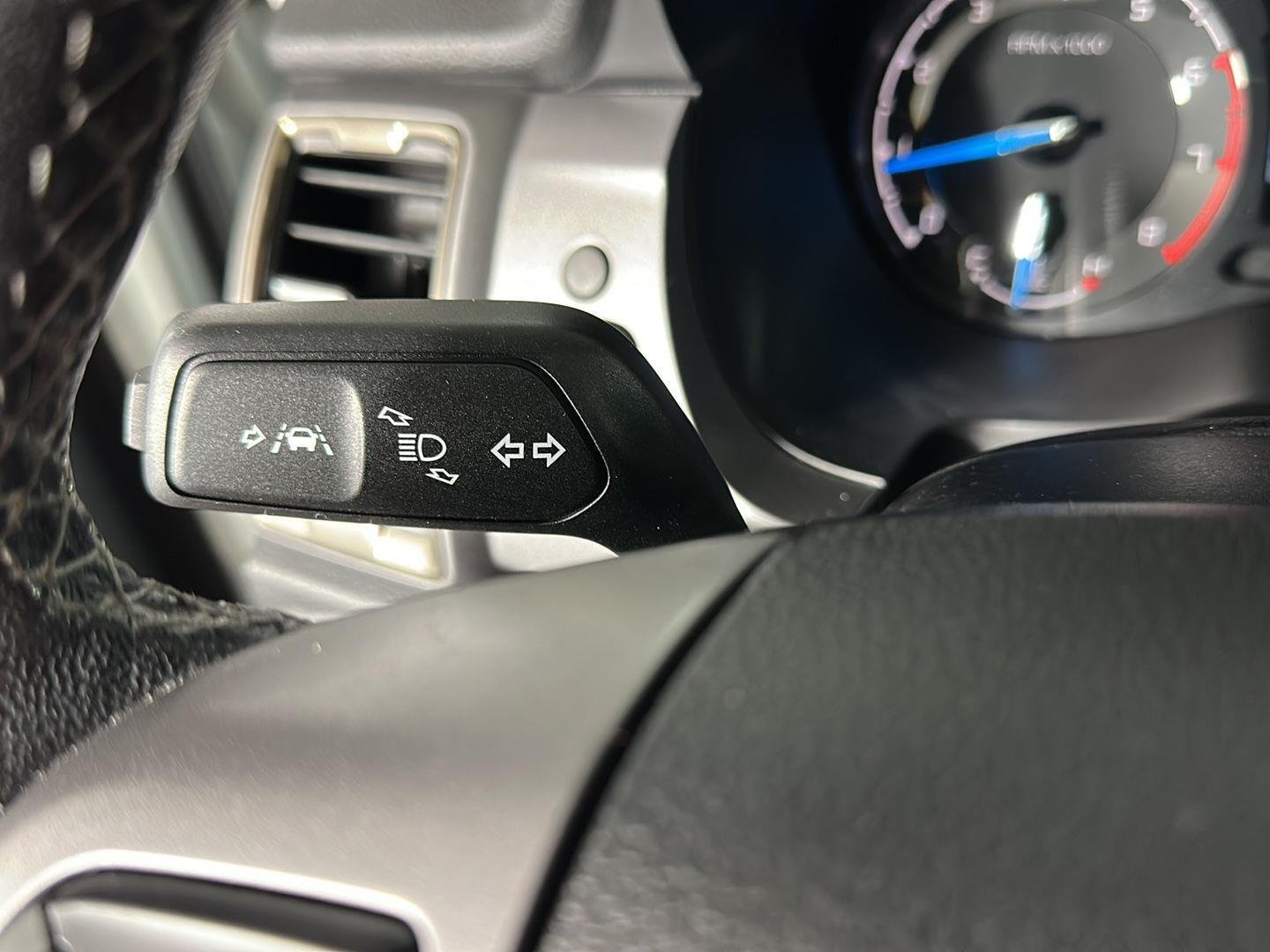 Used 2022 Cactus Gray Ford XLT image 25
