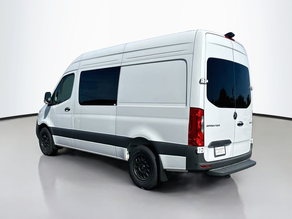 New 2026 Arctic+White Mercedes-Benz Crew 144 WB image 3