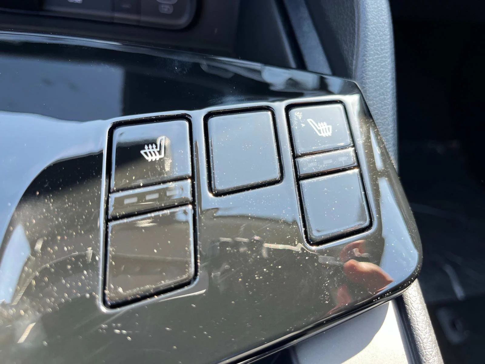 2025 Kia Sportage EX Hybrid - Photo 24