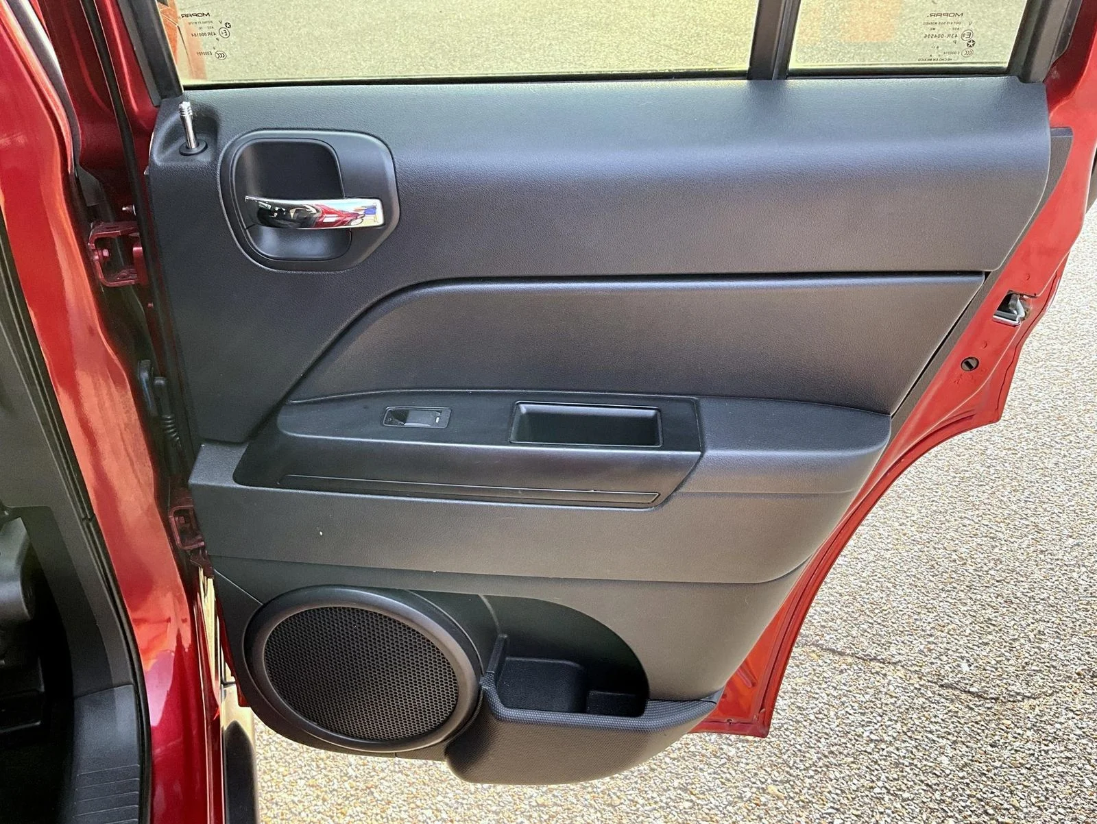 Used 2017 Red Jeep Latitude image 19