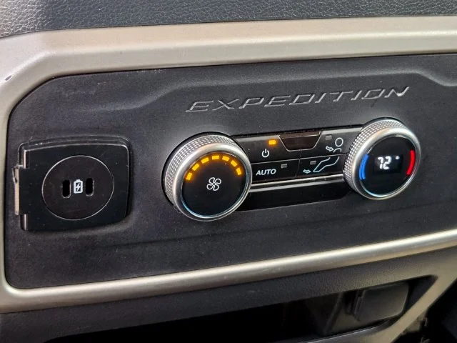 Used 2024 Silver Ford XLT image 15