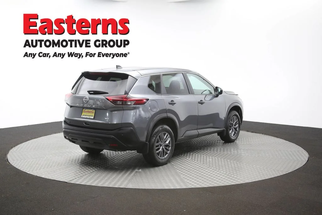 Used 2023 Gray Nissan S image 41