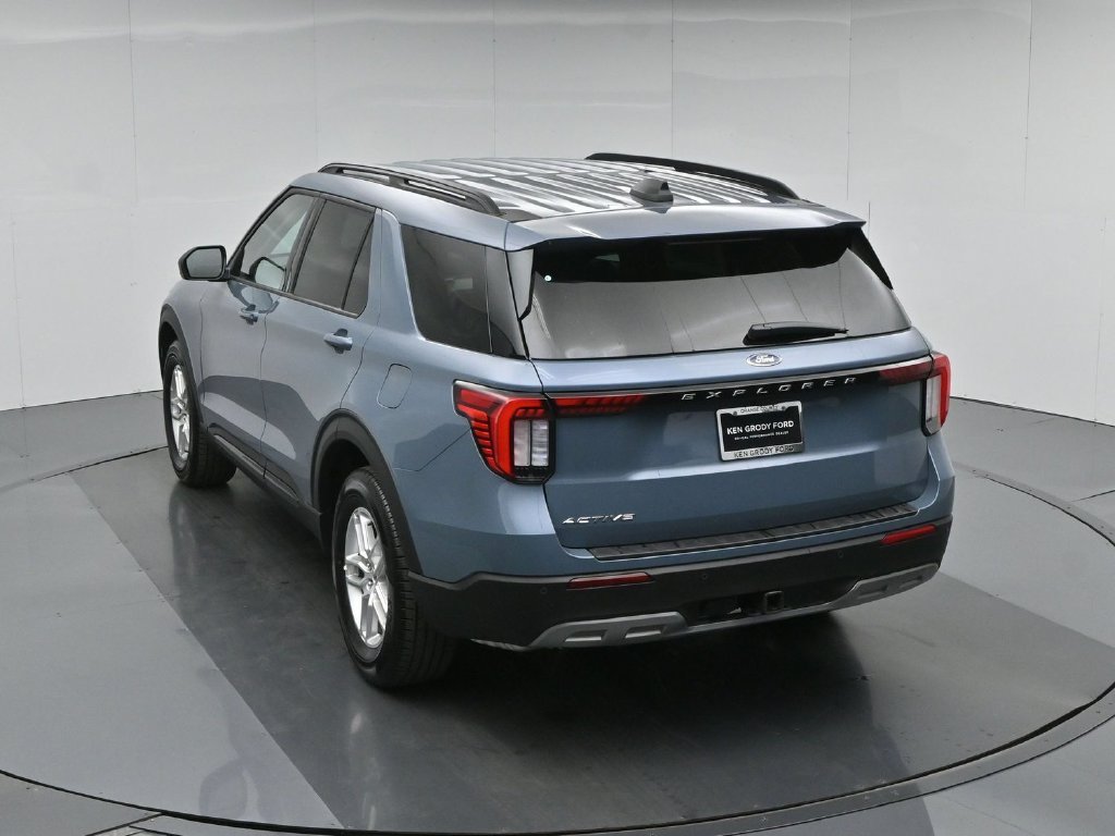 New 2026 Vapor Blue Metallic Ford Active image 39