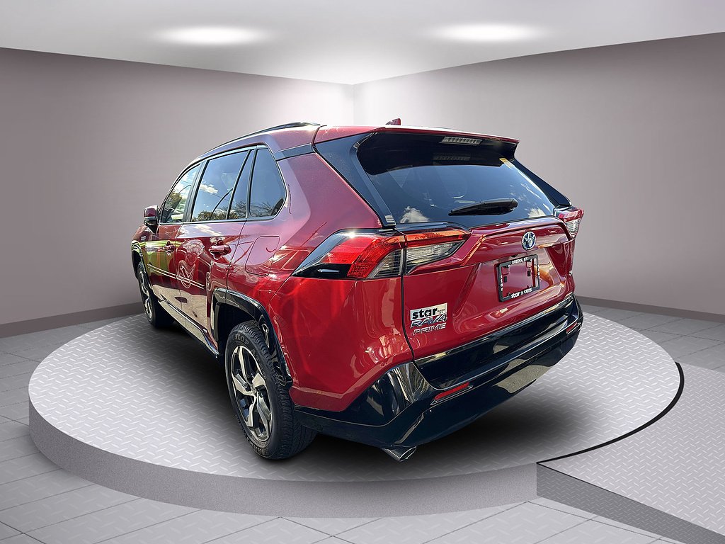 2023 Toyota RAV4 SE - Photo 4