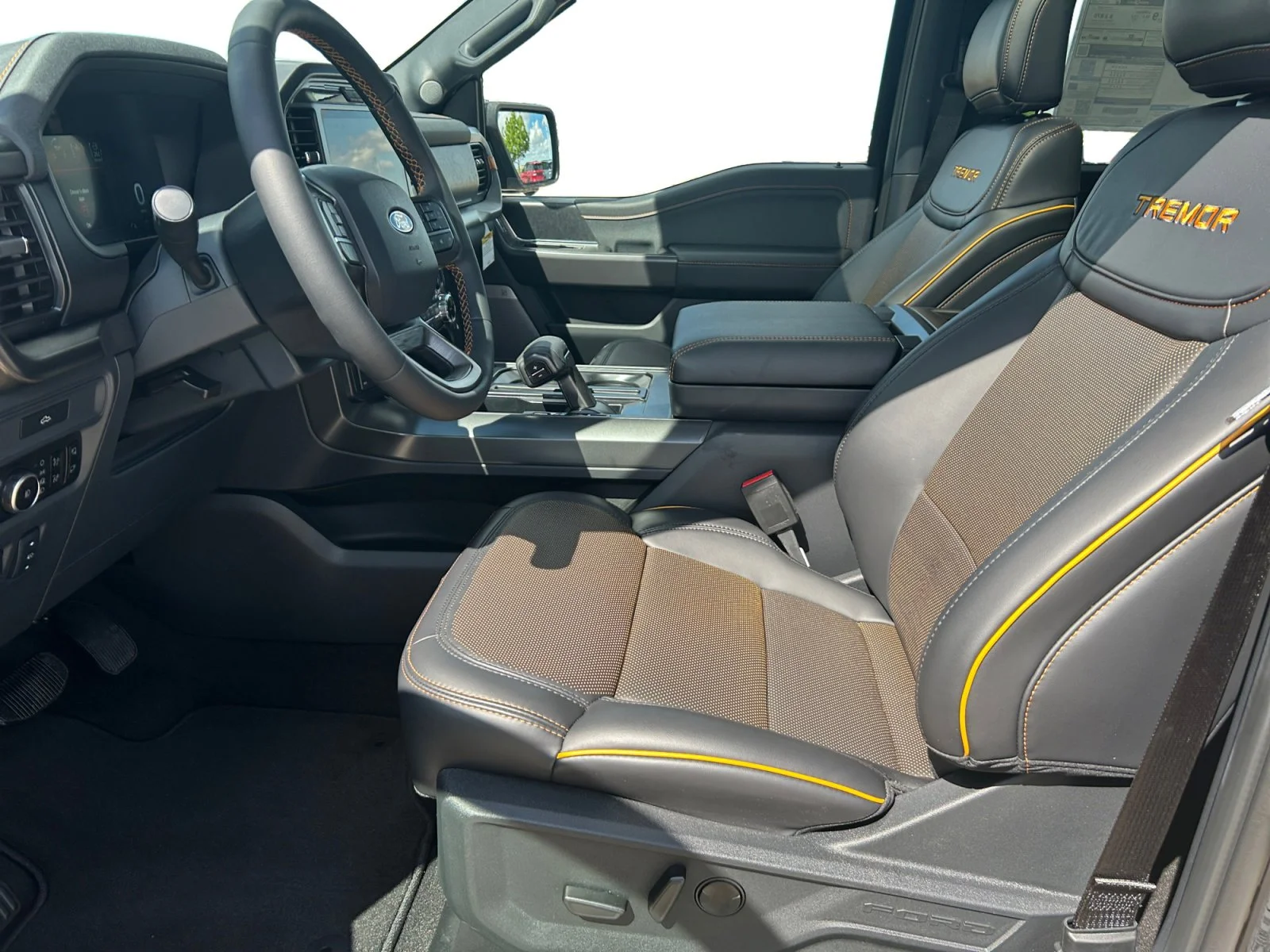 New 2026 Agate Black Metallic Ford Tremor image 14