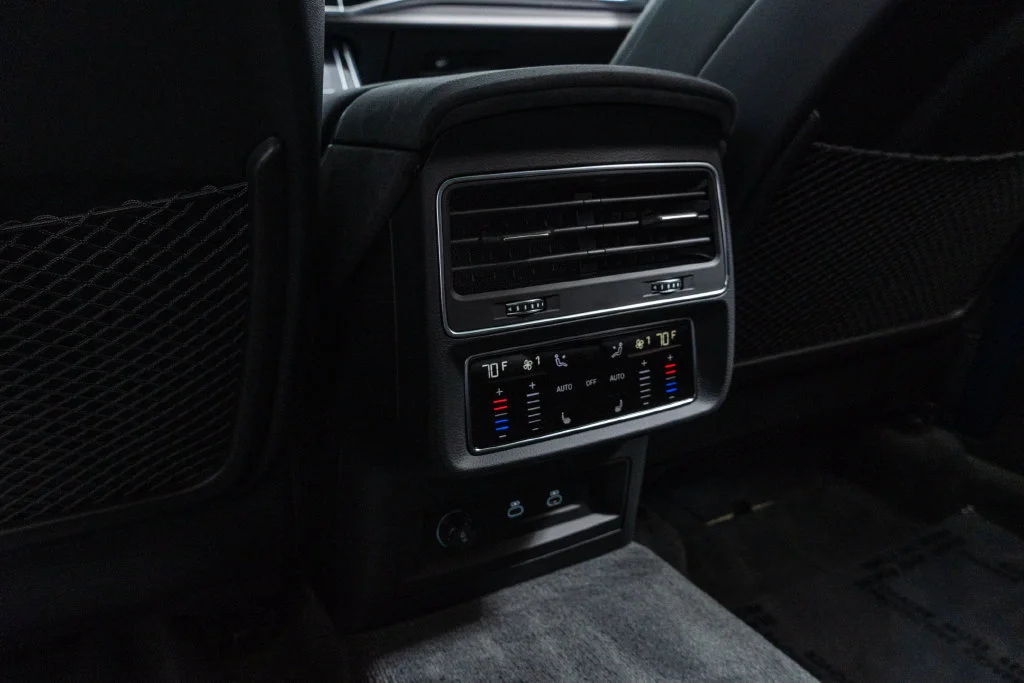 2027 Audi RS Q8 Base - Photo 31