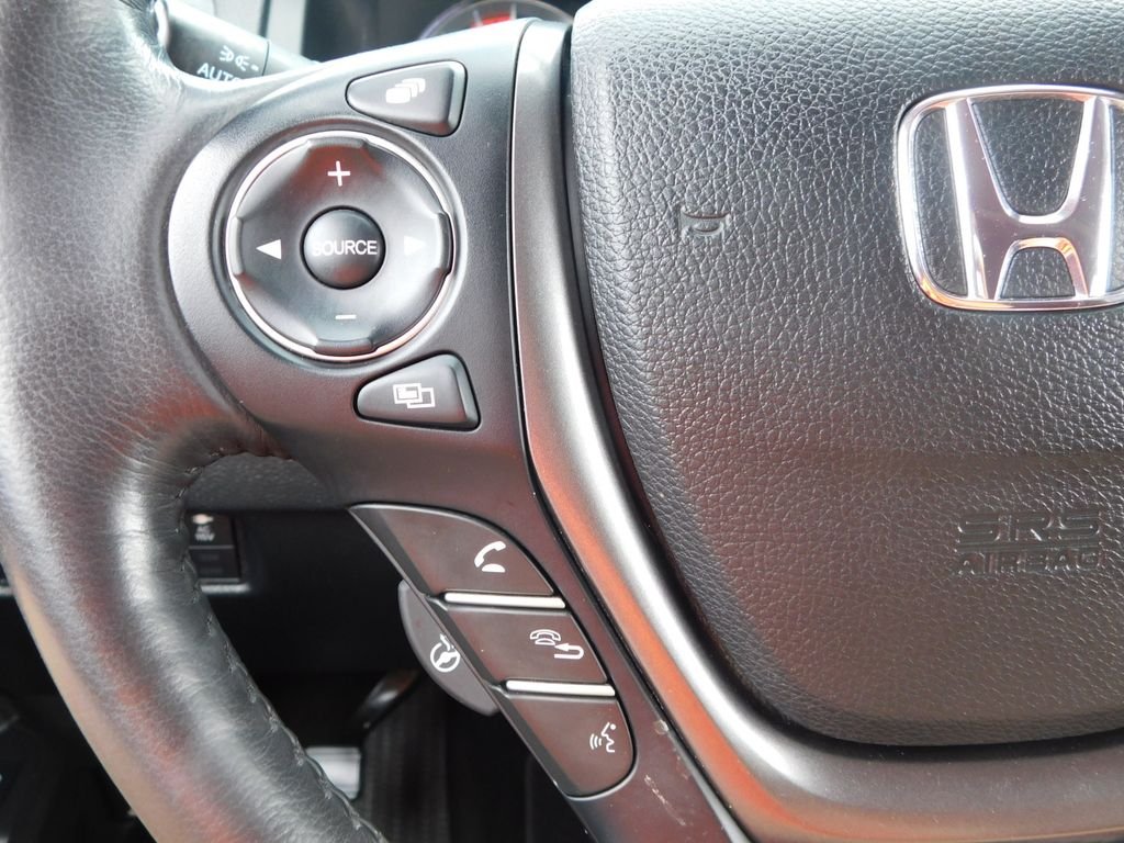 Used 2023 Platinum White Honda RTL-E image 31