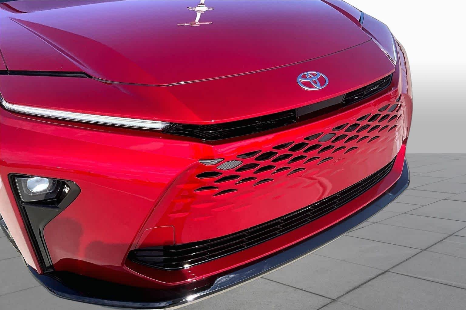 Used 2025 Finish Line Red Toyota Limited image 28