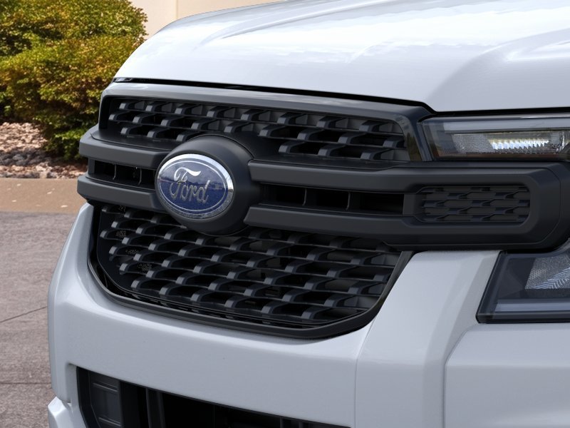 New 2026 Oxford White Ford XL image 17