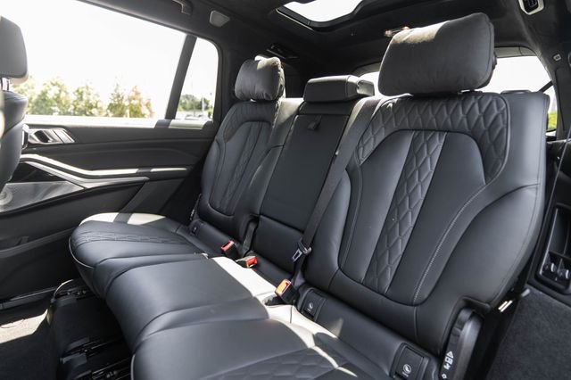 2026 BMW X7 M60i - Photo 33