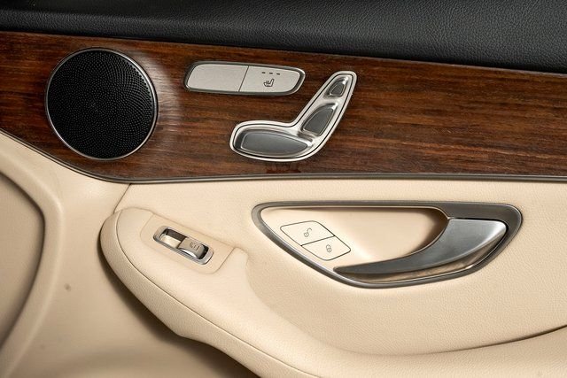 2022 Mercedes-Benz GLC GLC300 - Photo 61