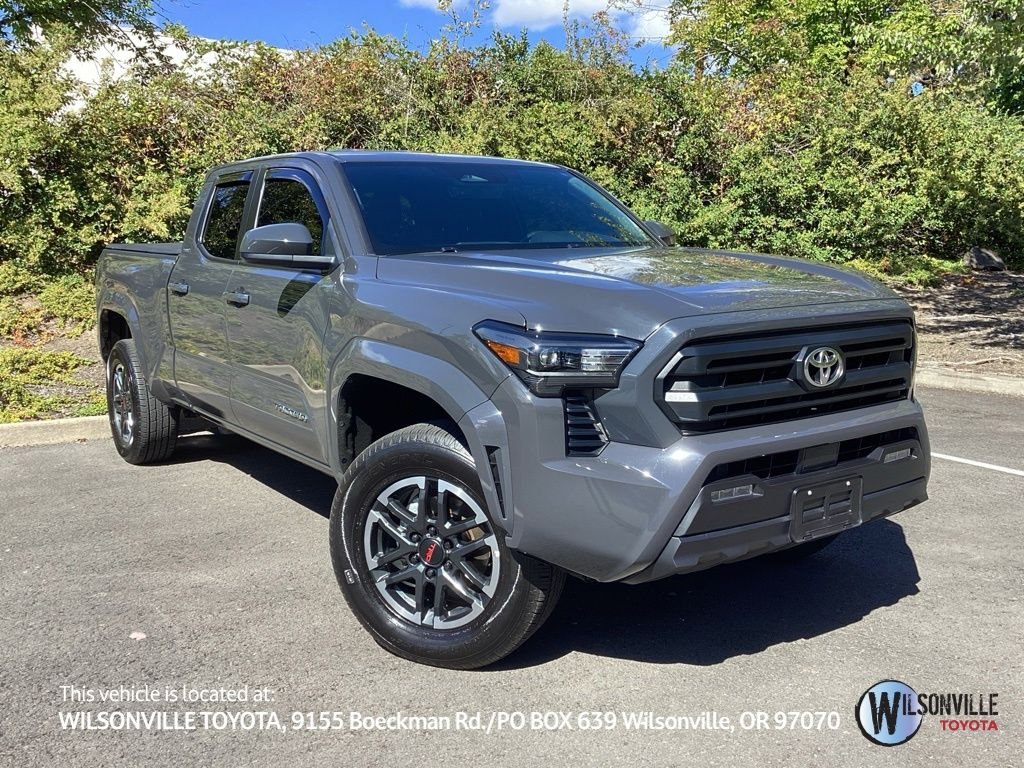 Used 2025  Toyota SR5 image 1