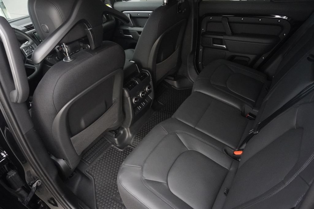 2026 Land Rover Defender V8 - Photo 29