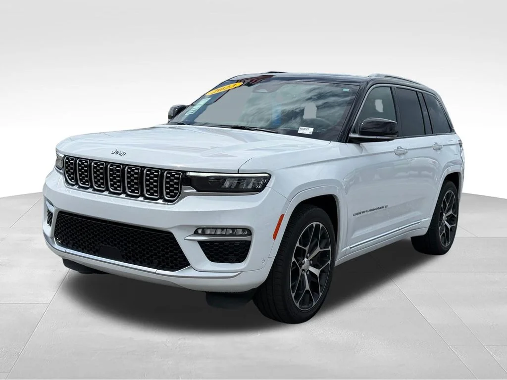 2023 Jeep Grand Cherokee Summit Reserve 4x4's photo