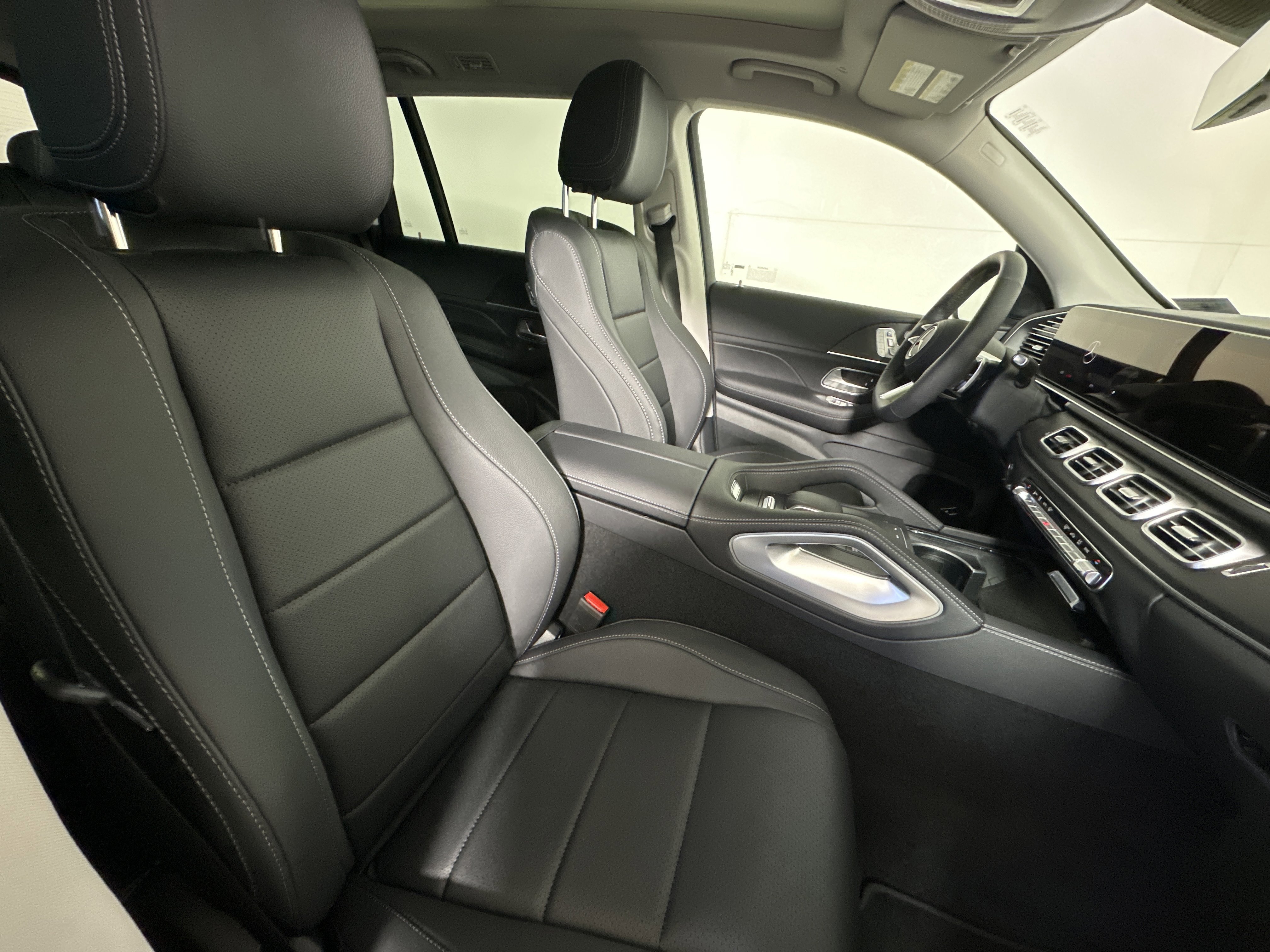 New 2026 Obsidian Black Metallic Mercedes-Benz GLS 450 image 27