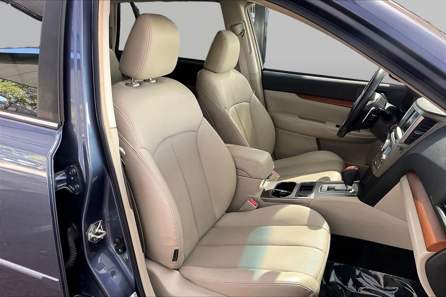 Used 2014 Twilight Blue Metallic Subaru 2.5i Limited image 9