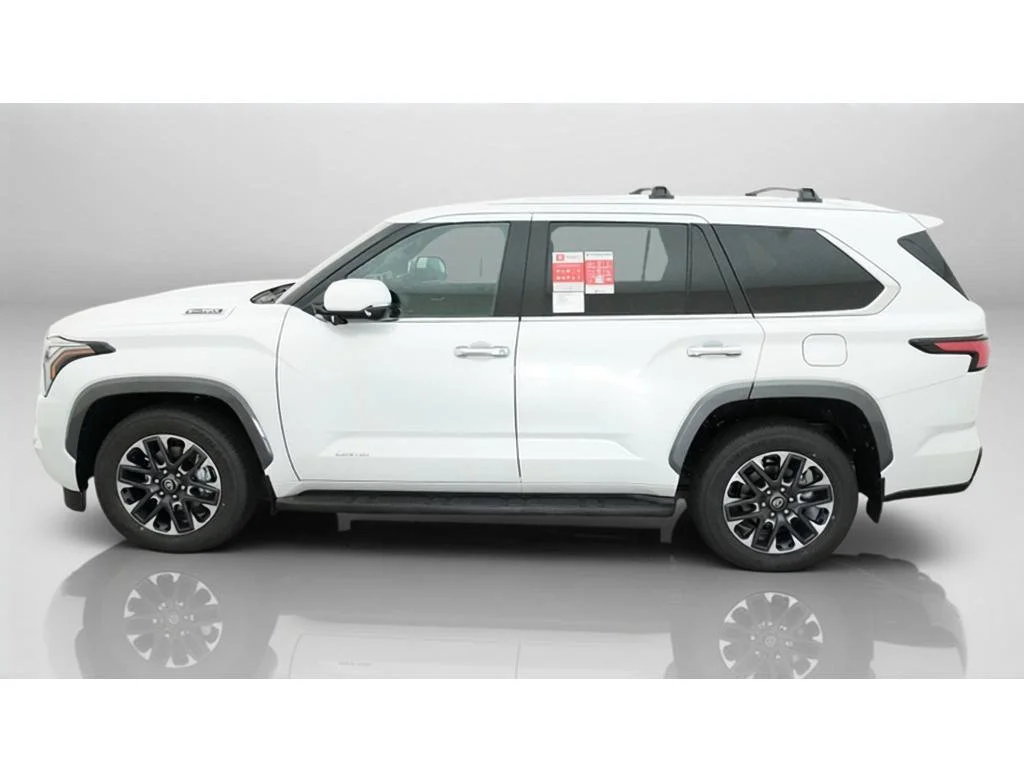New 2026 Wind Chill Pearl Toyota Limited image 3