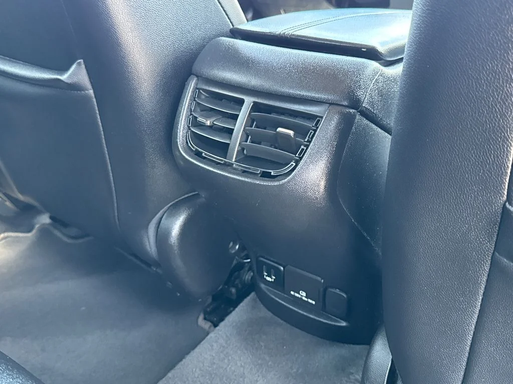Used 2018 Gray Chevrolet Premier image 18